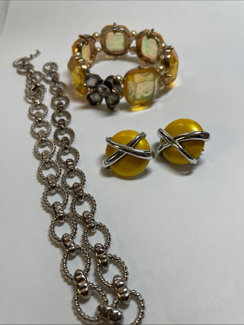 Yellow Faceted Stone Stretch Bracelet,Silver Necklace, Clip on Earrings Set